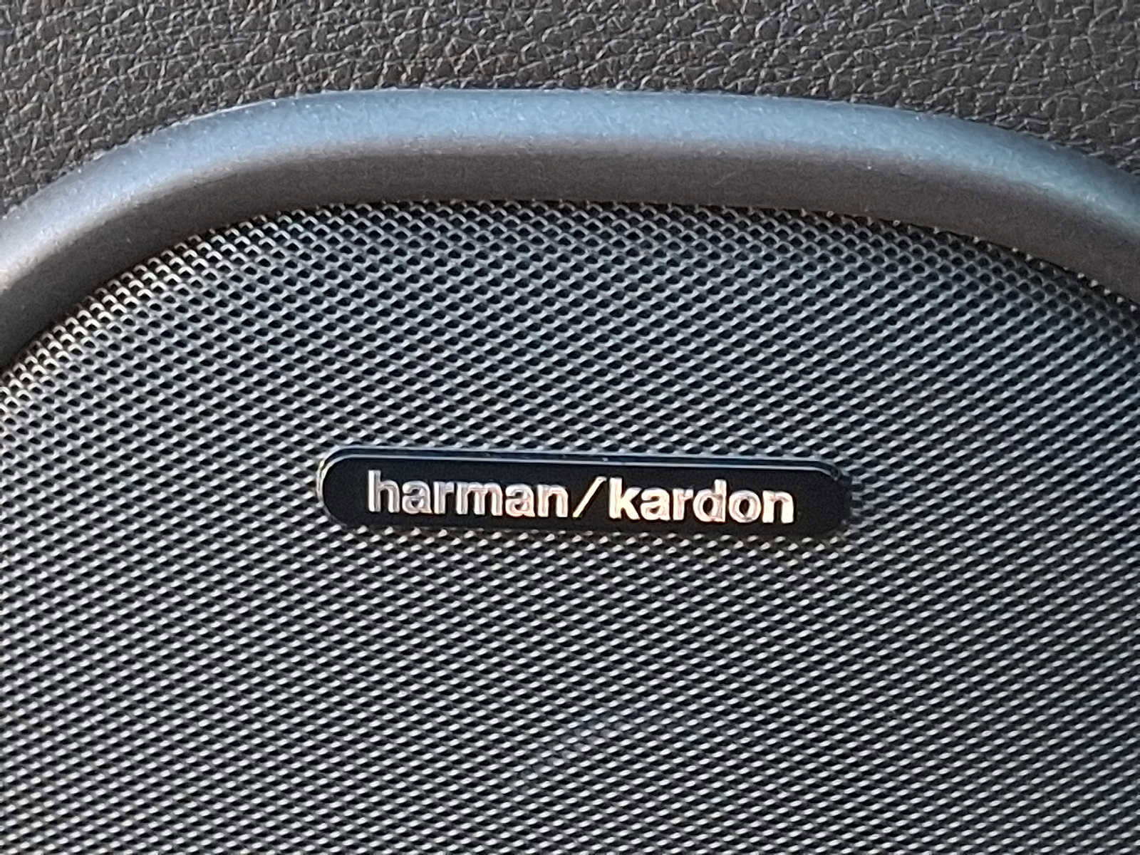 Used 2023 Dodge Durango R/T w/ Hemi Orange Plus Package image 29