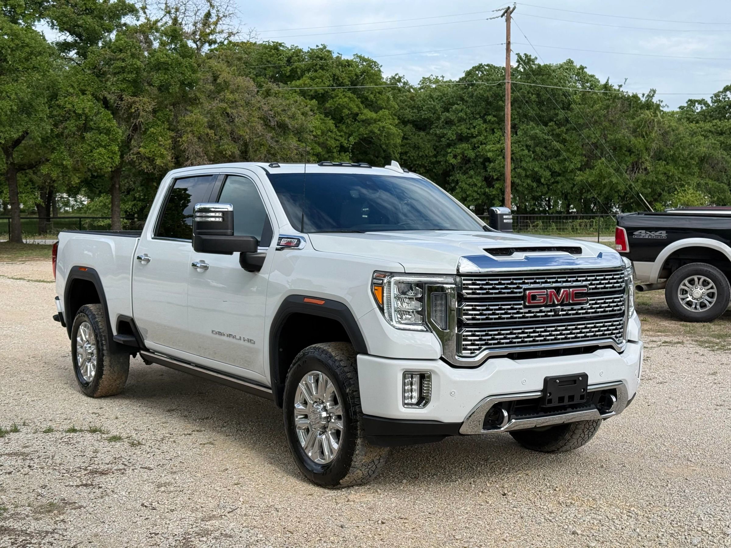 Used 2023 GMC Sierra 2500 Denali w/ Denali Ultimate Package AWD/4WD image 1