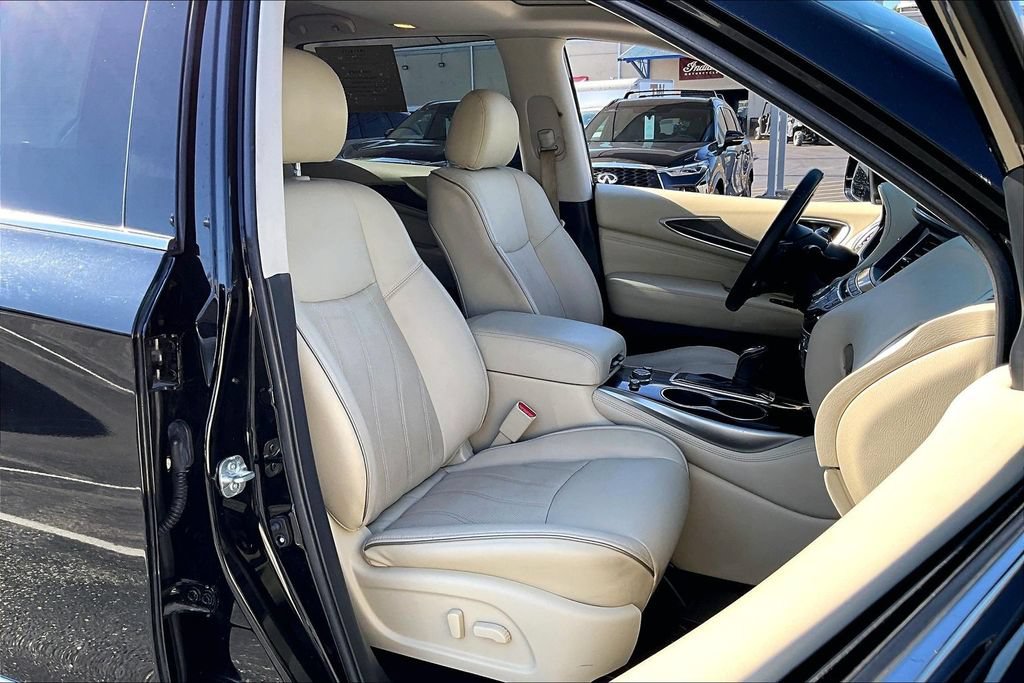 Certified 2020 INFINITI QX60 Luxe w/ Essential Package FWD image 10
