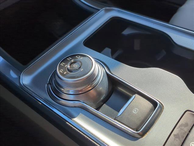 Used 2024 Ford Edge Titanium w/ Equipment Group 301A image 15