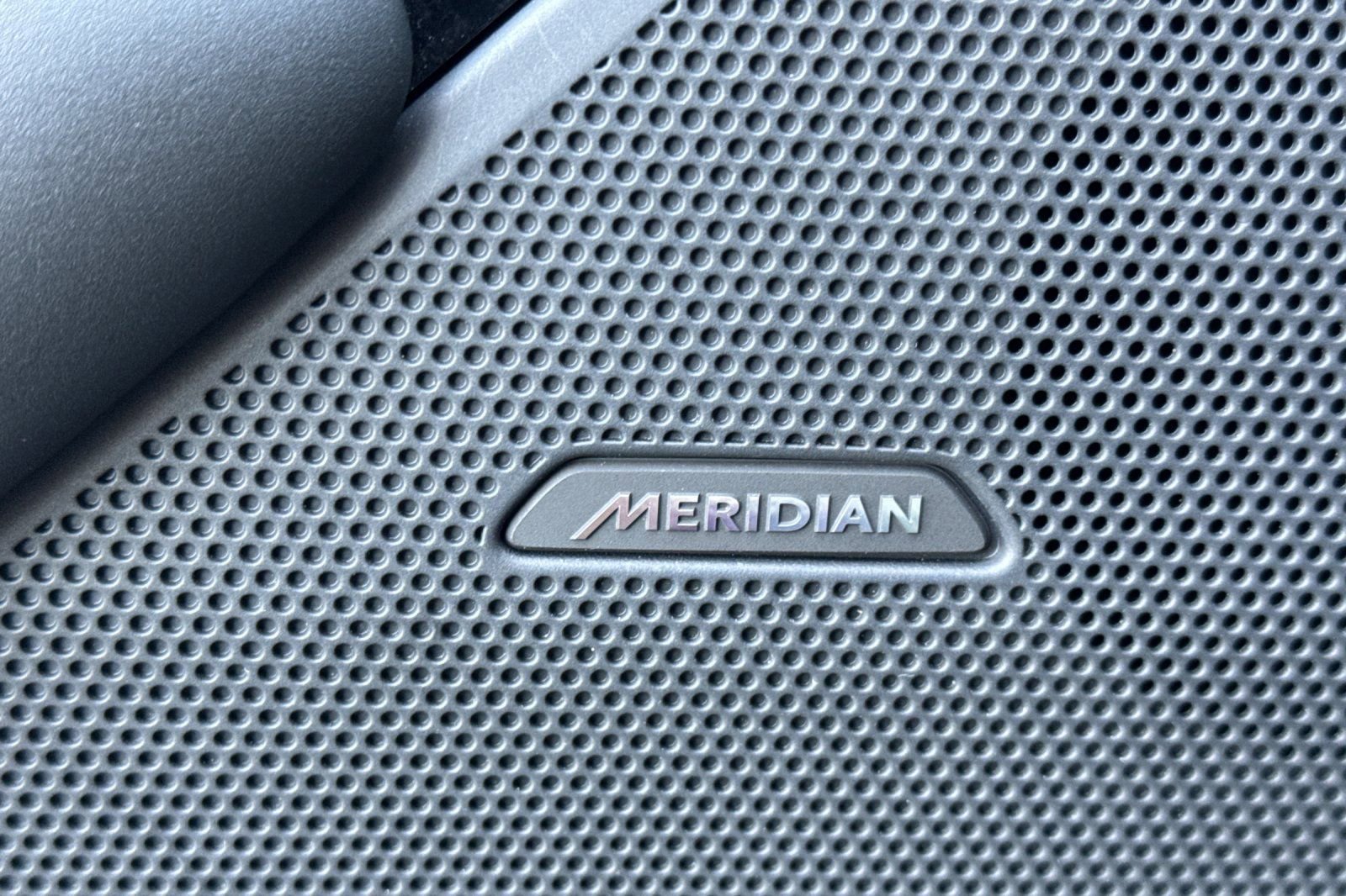 Used 2026 Land Rover Range Rover Velar S image 20