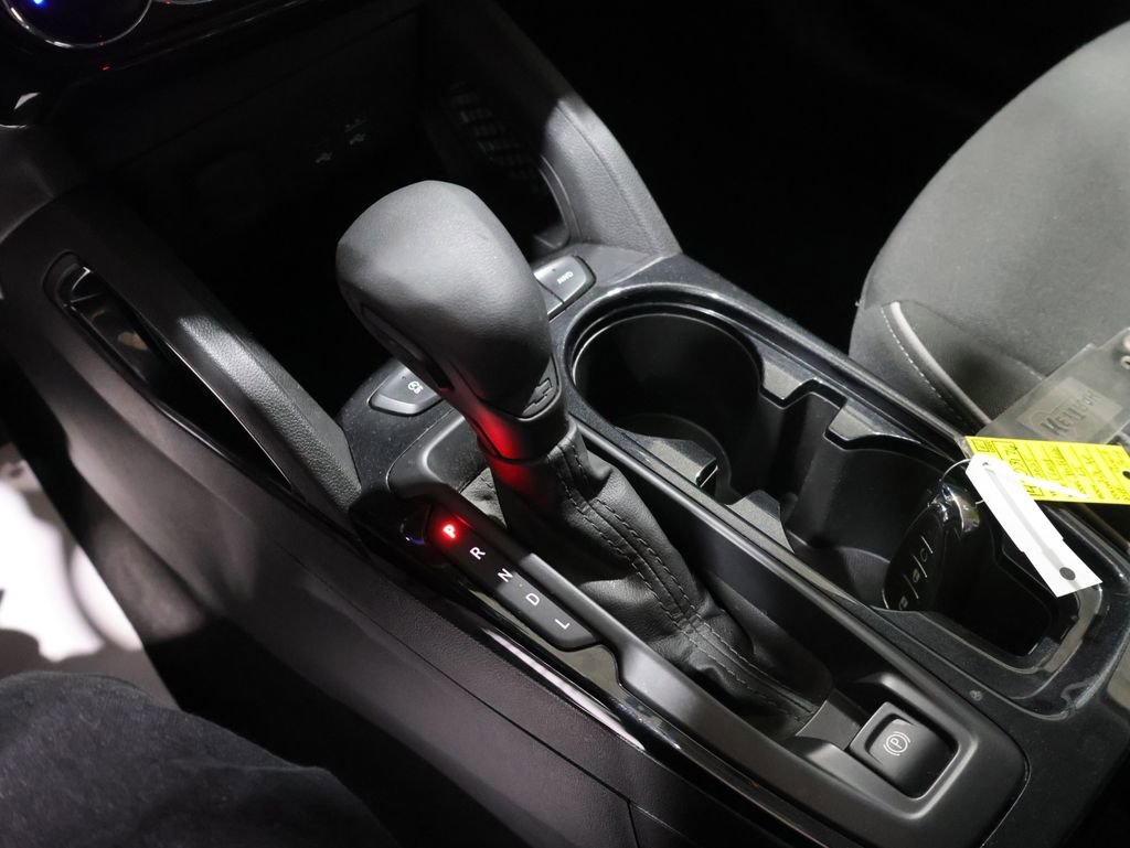 Used 2025 Chevrolet TrailBlazer LT AWD/4WD image 28