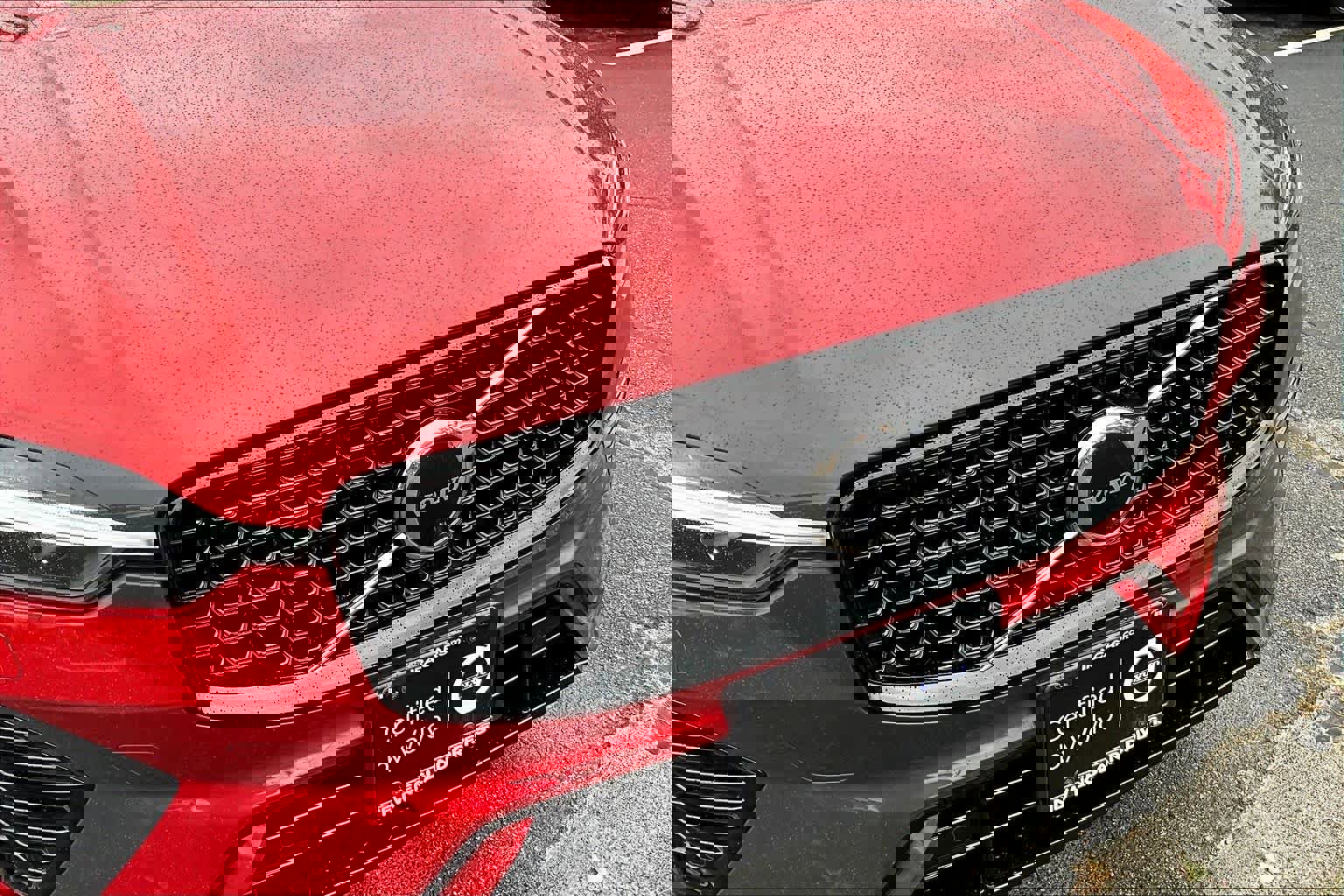 Certified 2023 Volvo XC60 B5 Plus w/ Climate Package image 29