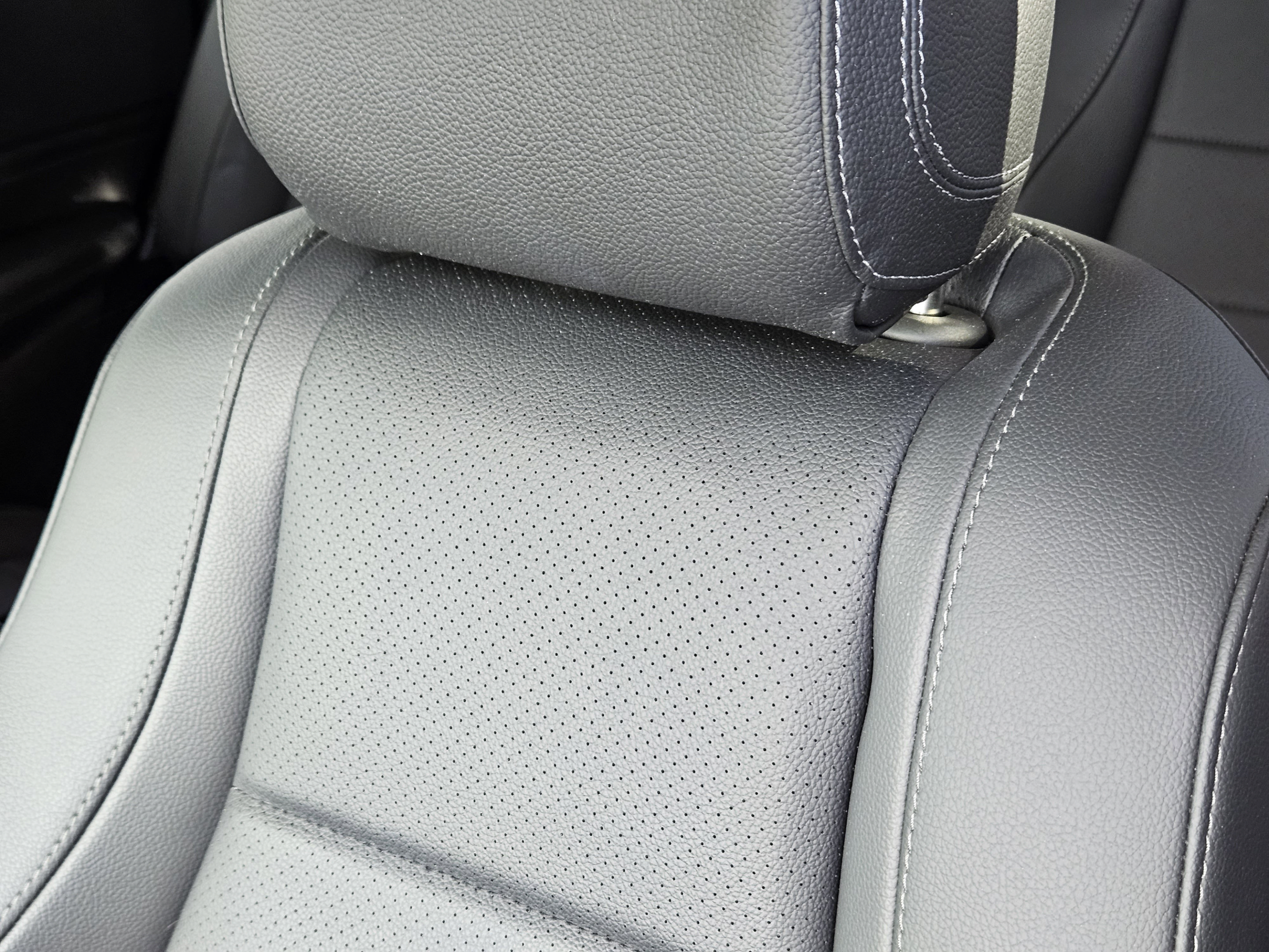 Certified 2023 Mercedes-Benz GLS 450 4MATIC image 7