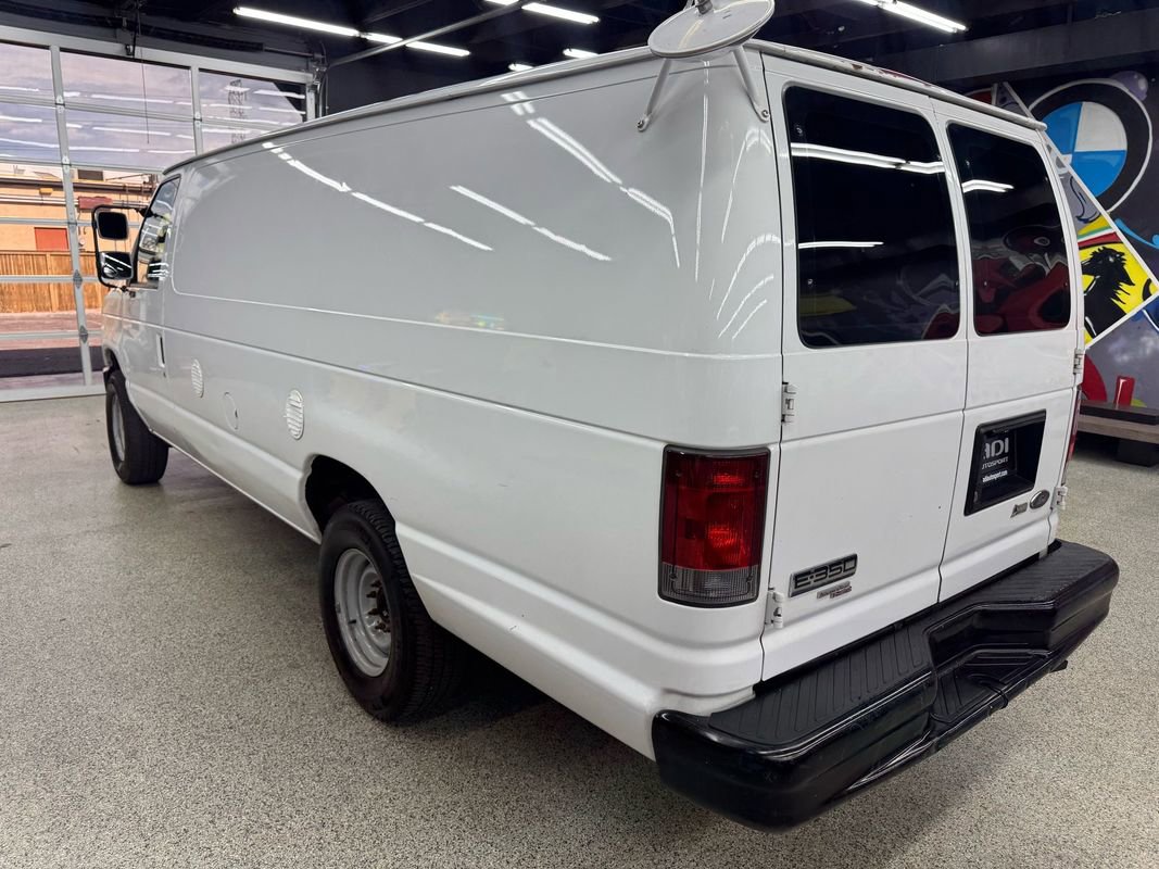 Used 2014 Ford E-350 and Econoline 350 Extended Super Duty image 3