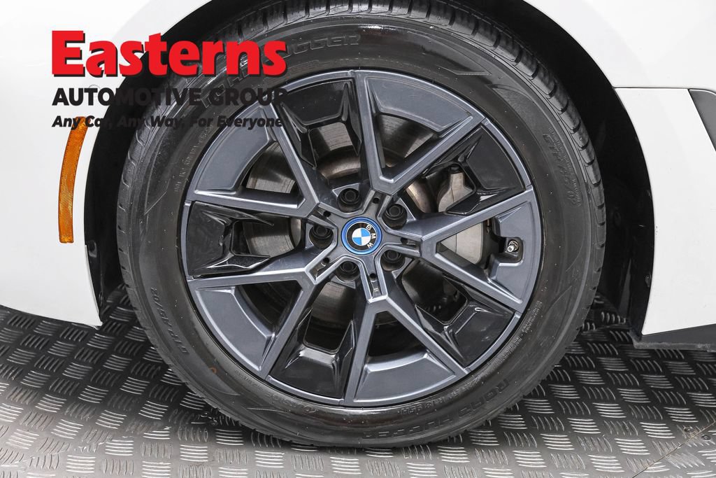 Used 2023 BMW i4 eDrive35 w/ Premium Package RWD image 33