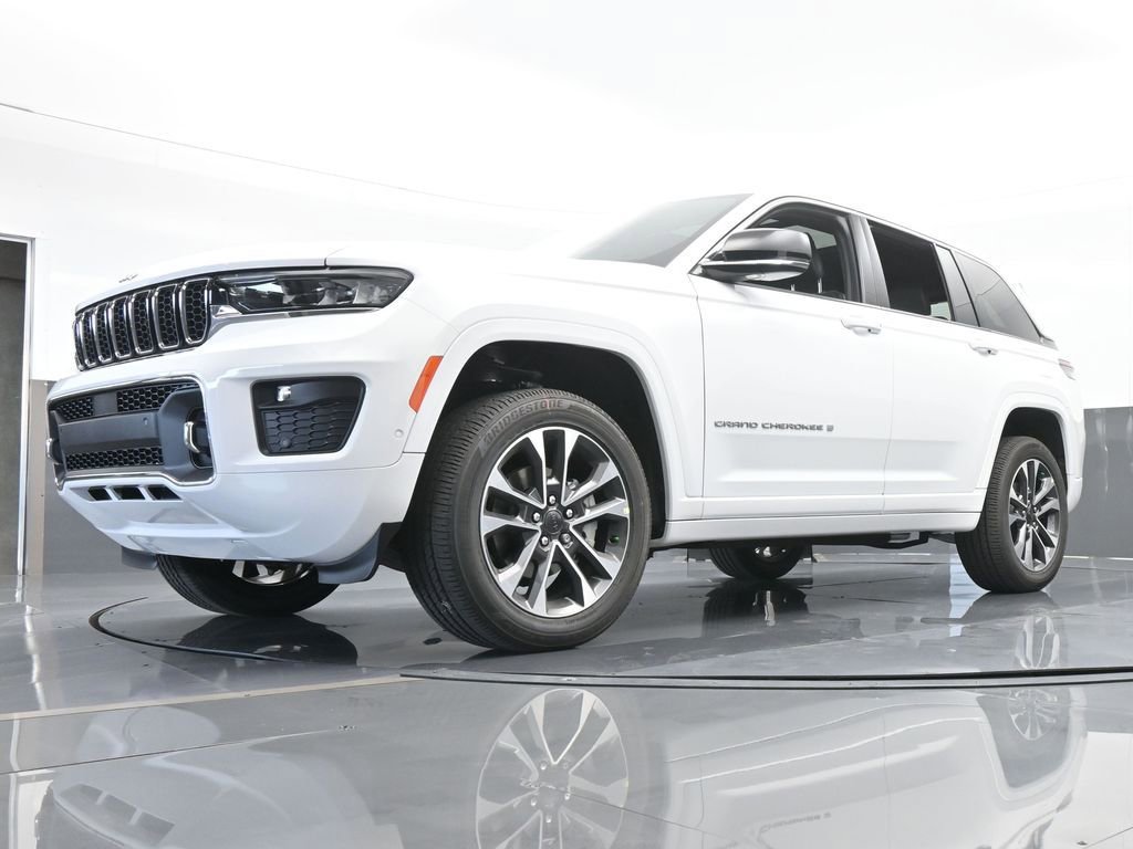 Used 2024 Jeep Grand Cherokee Overland image 50