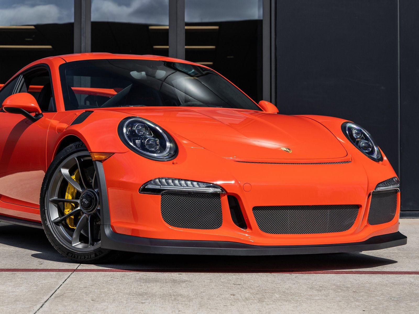Certified 2016 Porsche 911 GT3 RS image 9