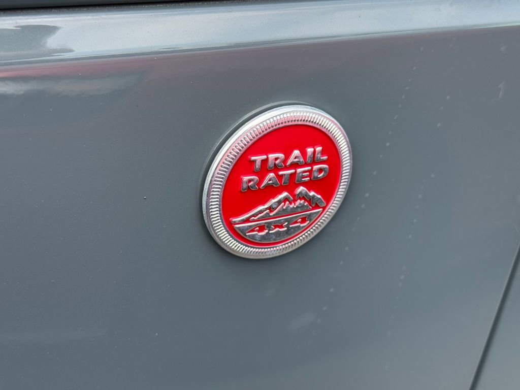 Used 2015 Jeep Wrangler Unlimited Rubicon image 11