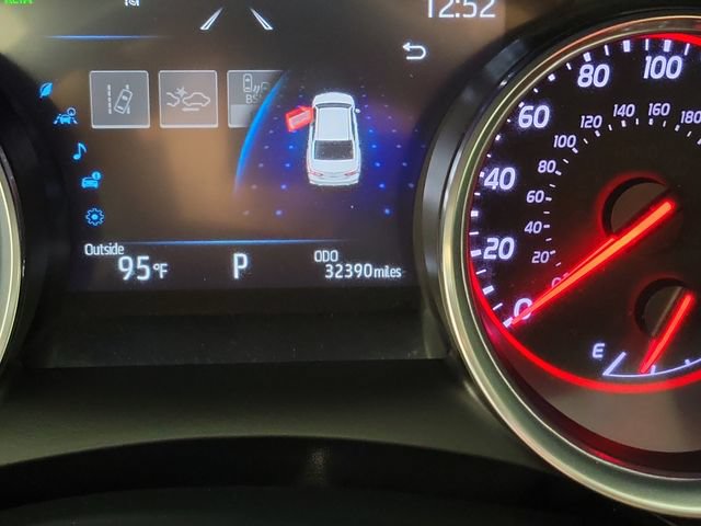 Used 2020 Toyota Camry XSE FWD image 2