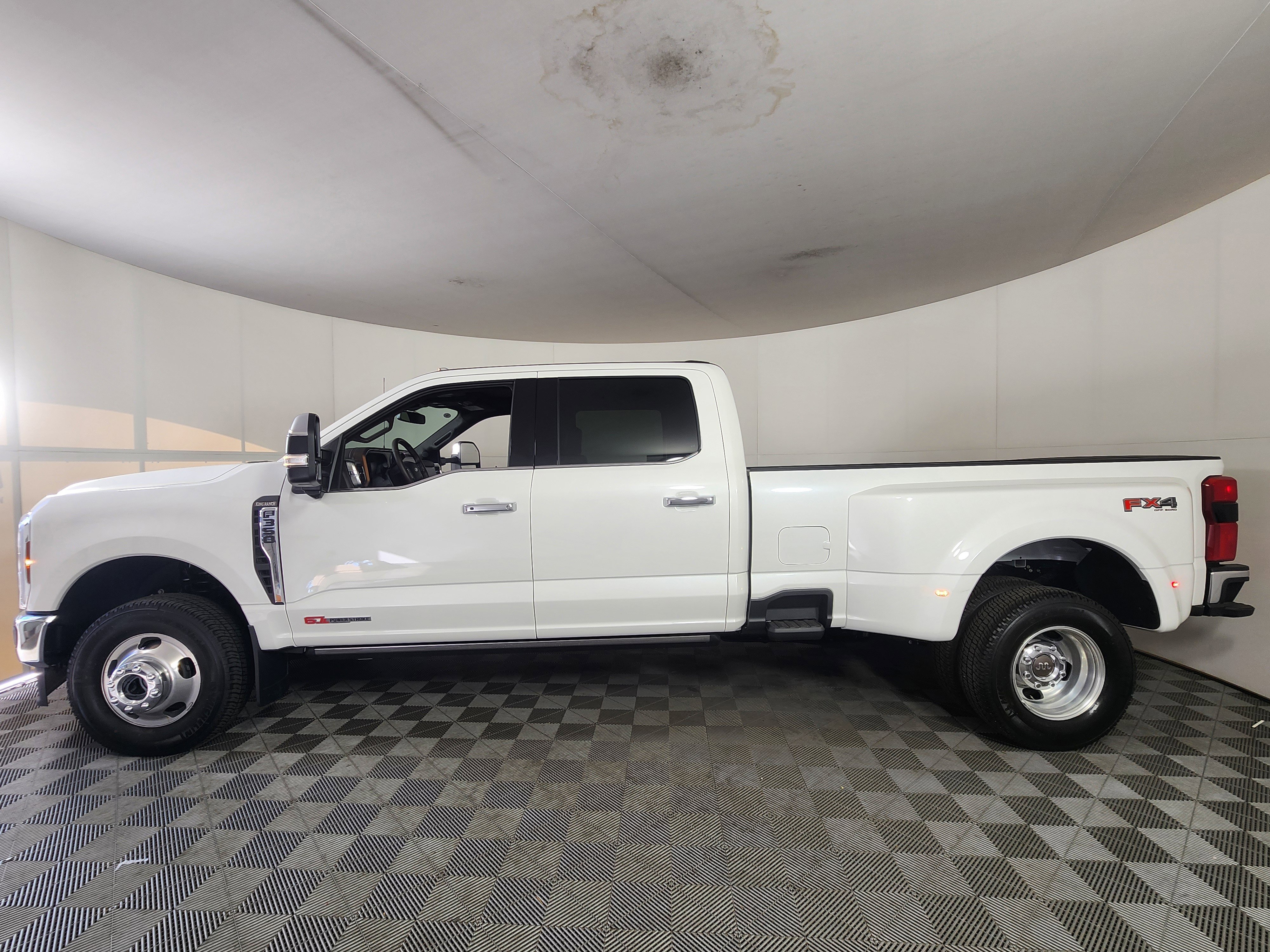 New 2026 Ford F350 King Ranch image 4