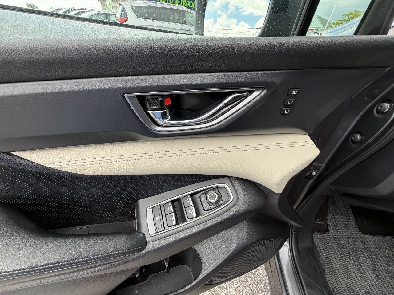 Used 2022 Subaru Ascent Limited AWD/4WD image 11