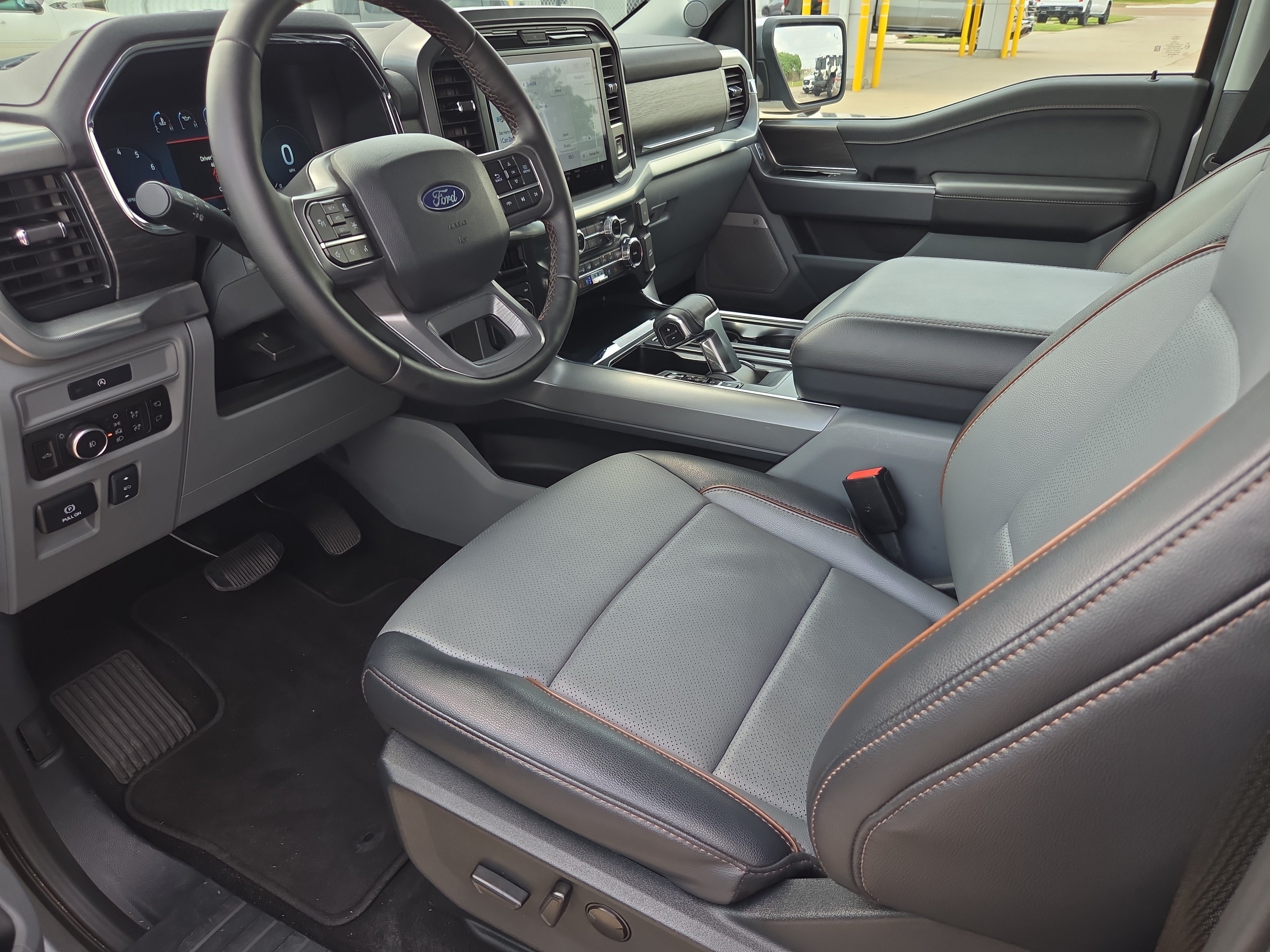 Used 2025 Ford F150 Lariat AWD/4WD image 14