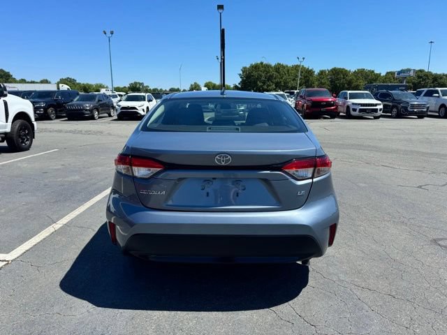 Used 2023 Toyota Corolla LE FWD image 5