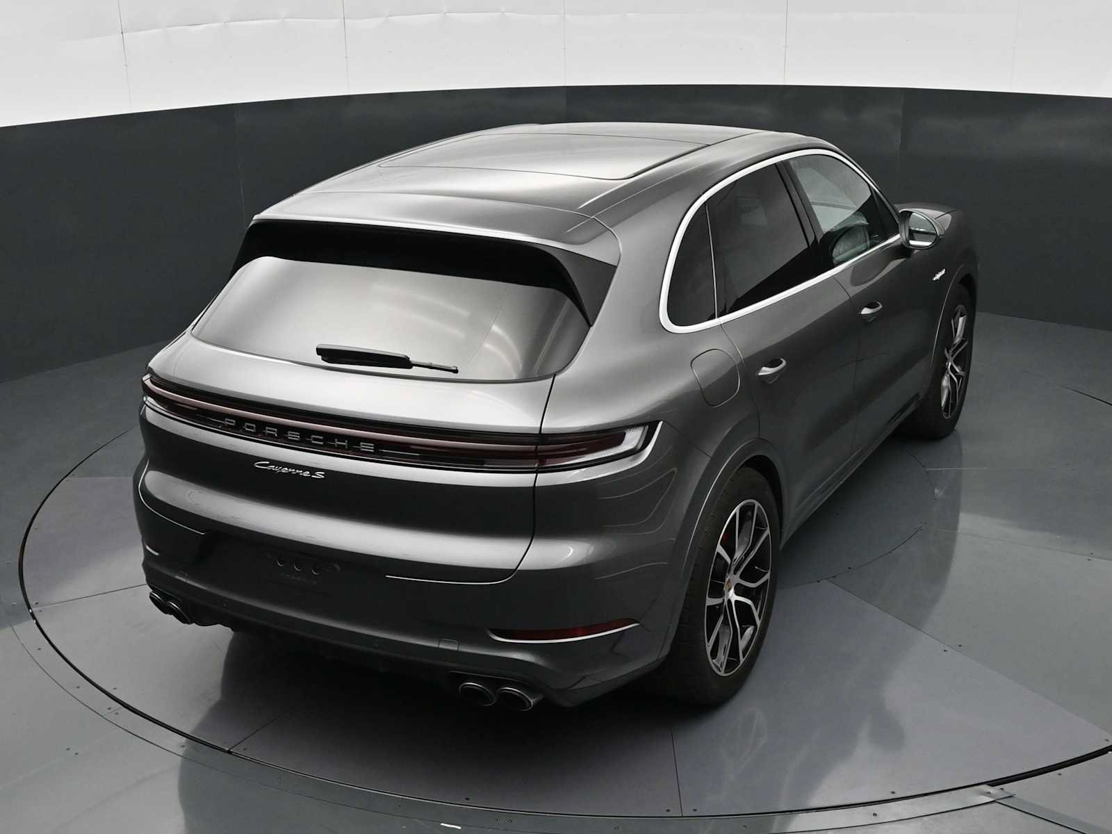 New 2026 Porsche Cayenne S AWD/4WD image 32