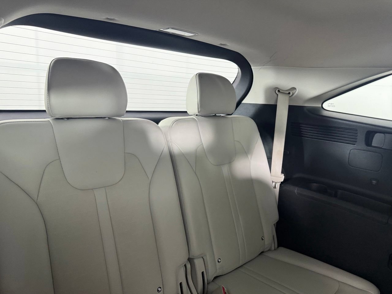 Used 2024 Kia Sorento EX w/ Panoramic Sunroof Package FWD image 34