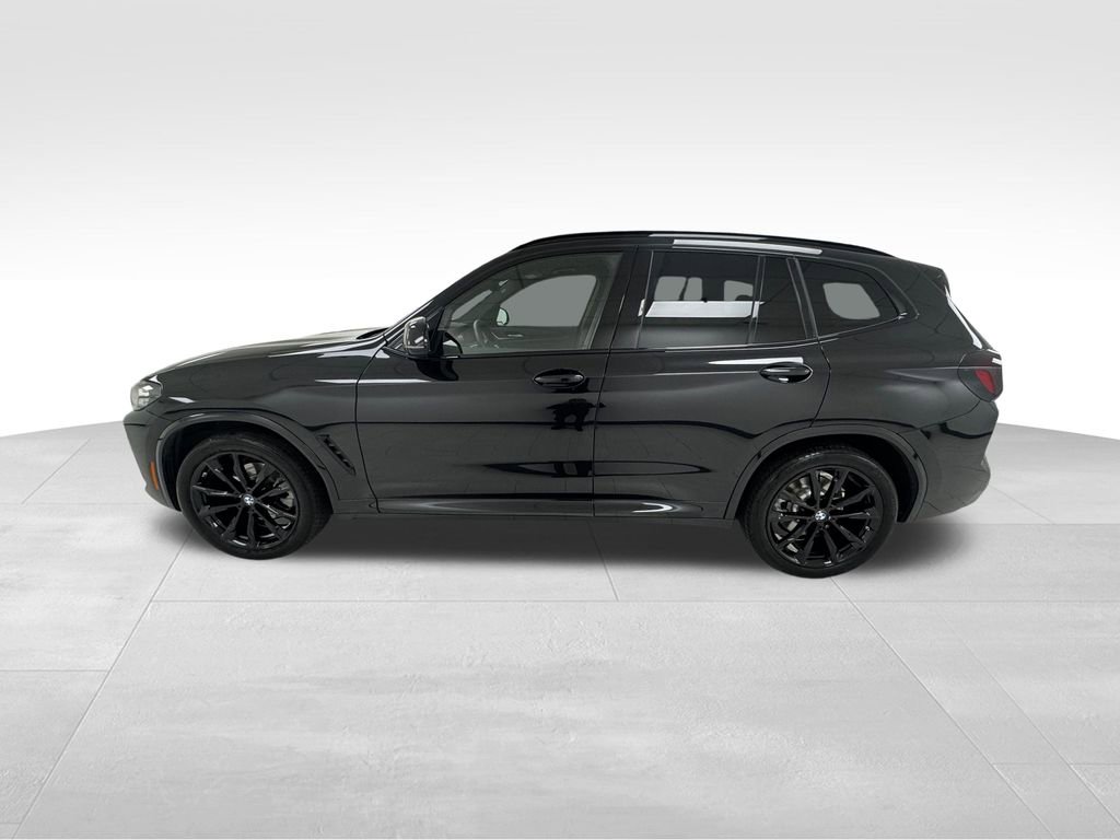 Used 2024 BMW X3 xDrive30i w/ Premium Package image 4