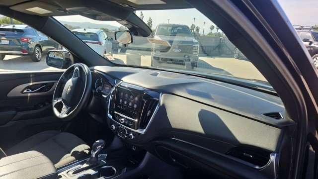Used 2023 Chevrolet Traverse LT FWD image 28