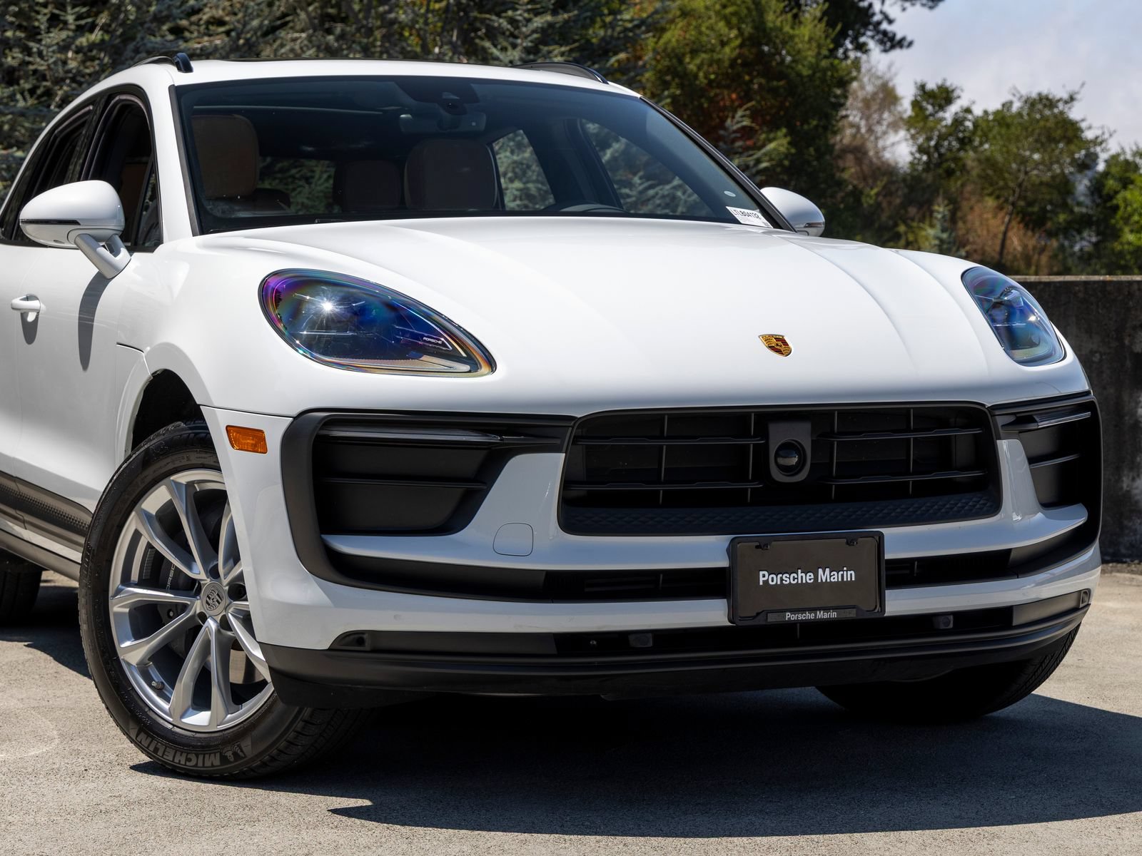 Certified 2026 Porsche Macan AWD/4WD image 9