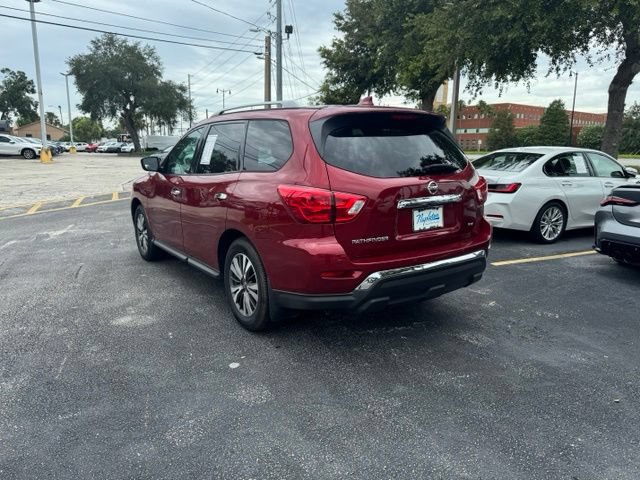 Used 2019 Nissan Pathfinder SV FWD image 3