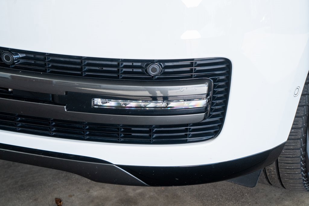 Used 2023 Land Rover Range Rover SE image 14