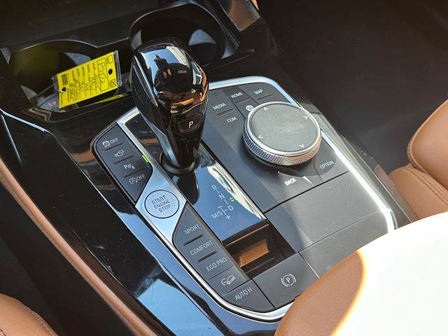 Used 2025 BMW X4 xDrive30i AWD/4WD image 22