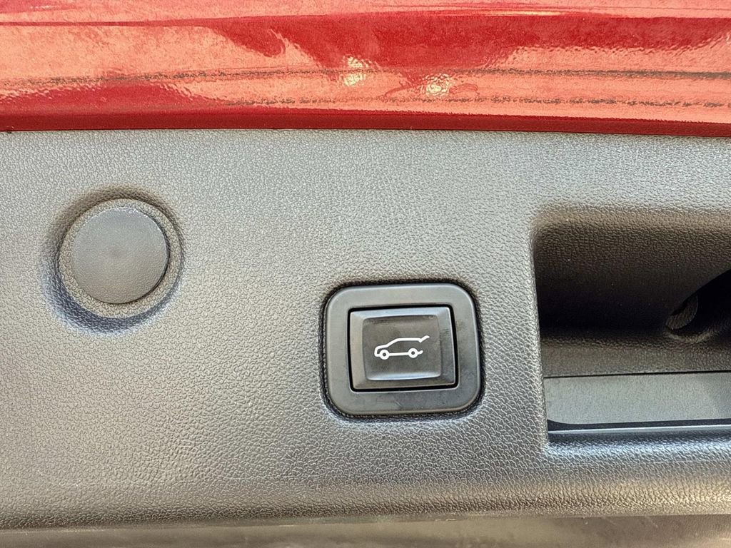 Used 2018 Chevrolet Equinox Premier image 13