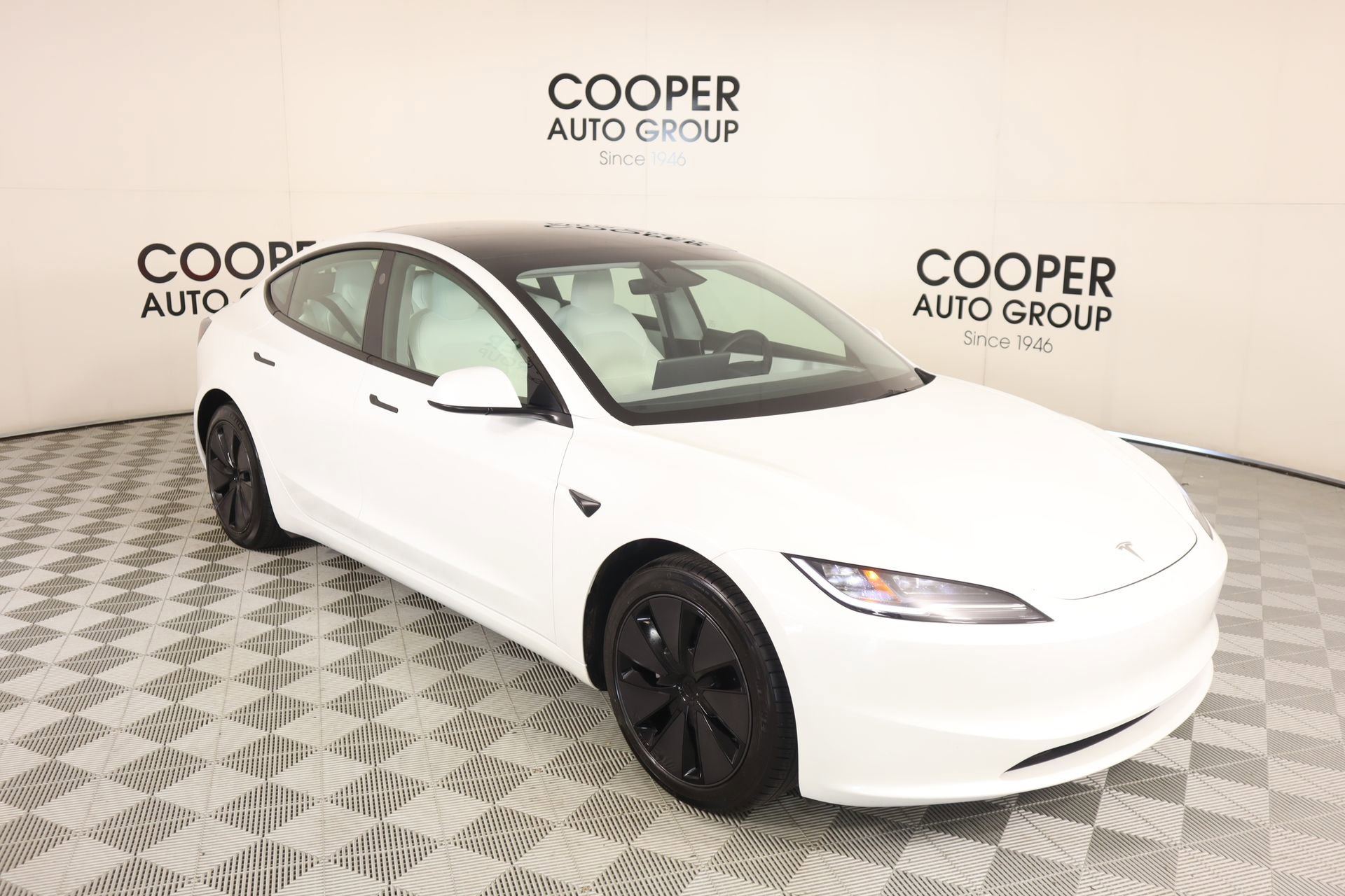 Used 2025 Tesla Model 3 Long Range image 1