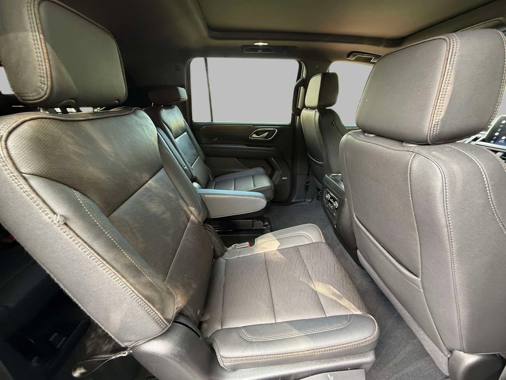 Used 2022 Chevrolet Suburban High Country w/ Max Trailering Package AWD/4WD image 16