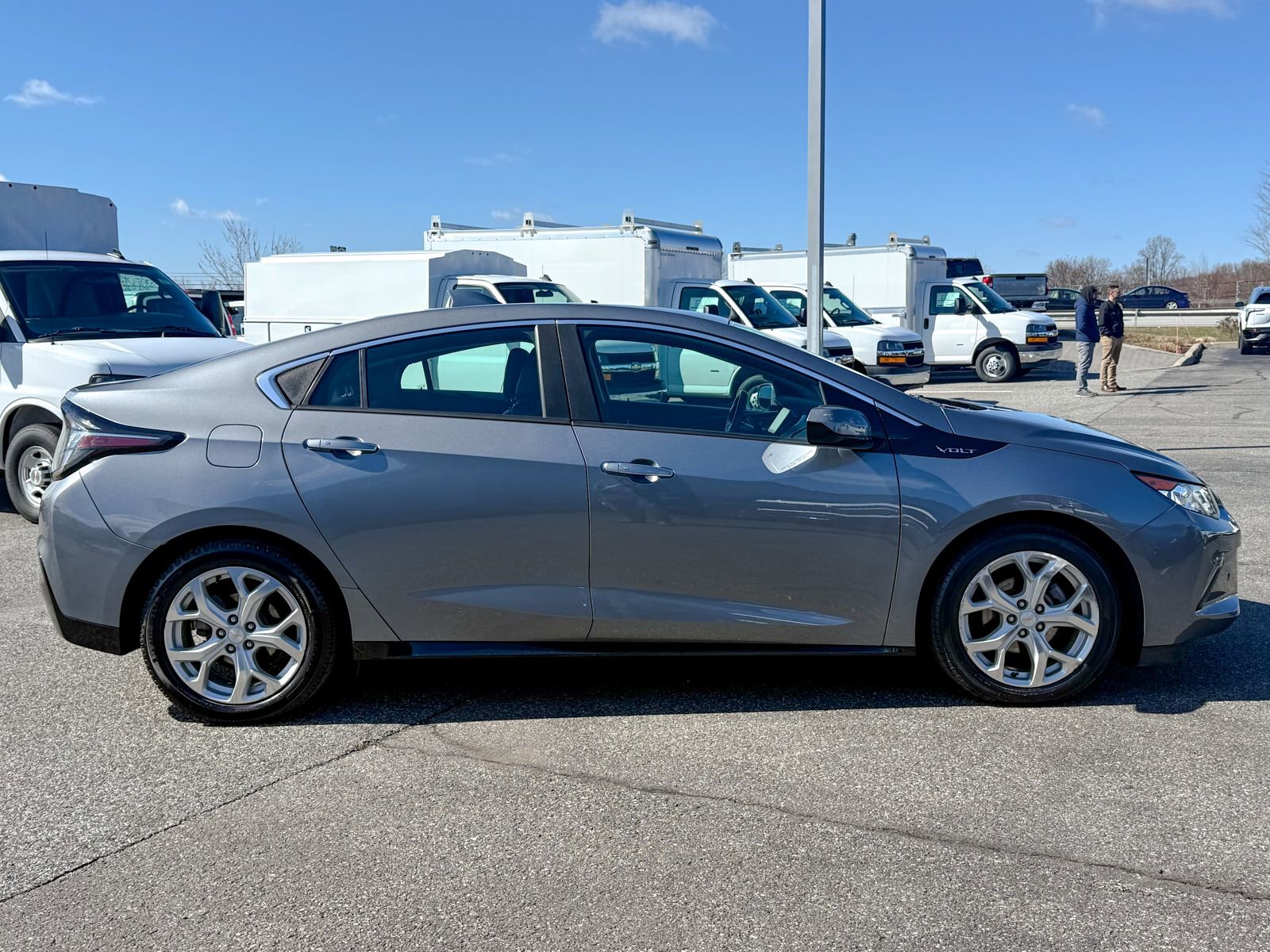 Certified 2018 Chevrolet Volt Premier w/ Driver Confidence Package image 8