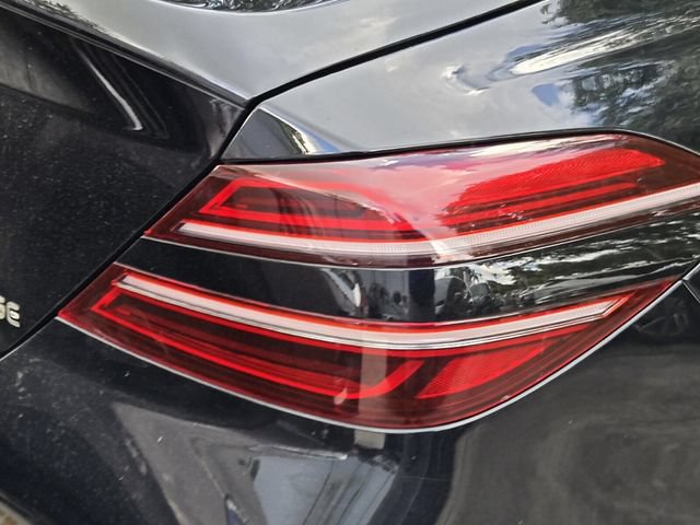 Used 2023 Genesis G70 2.0T RWD image 8