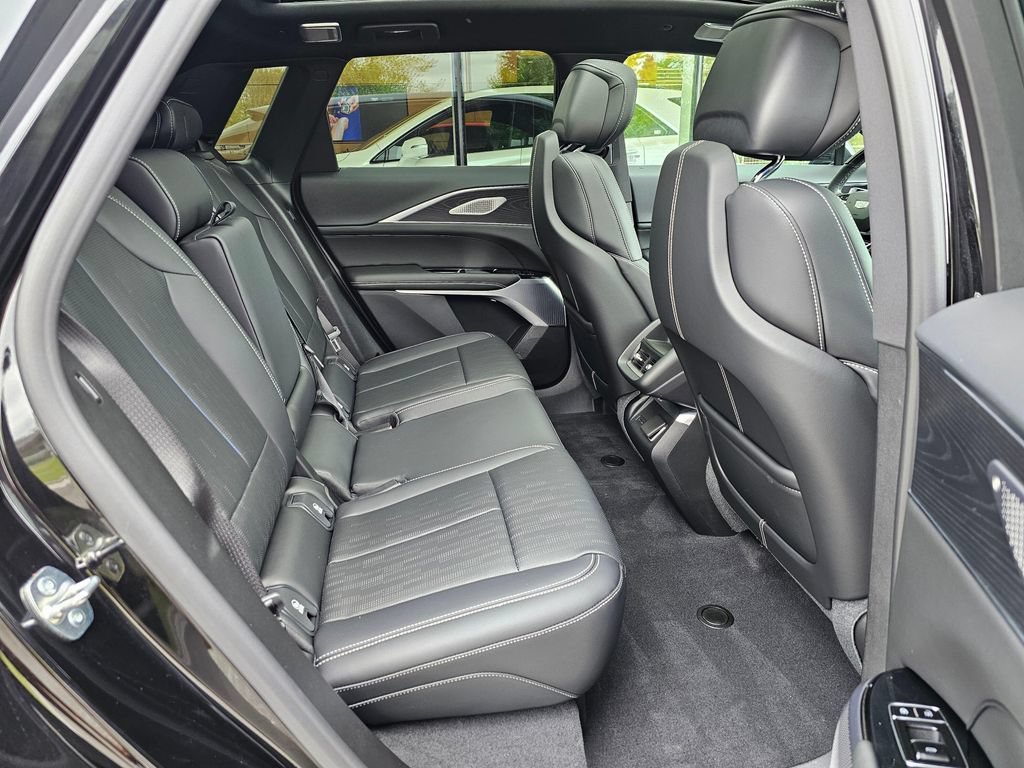 New 2026 Cadillac Lyriq Premium Sport AWD/4WD image 12