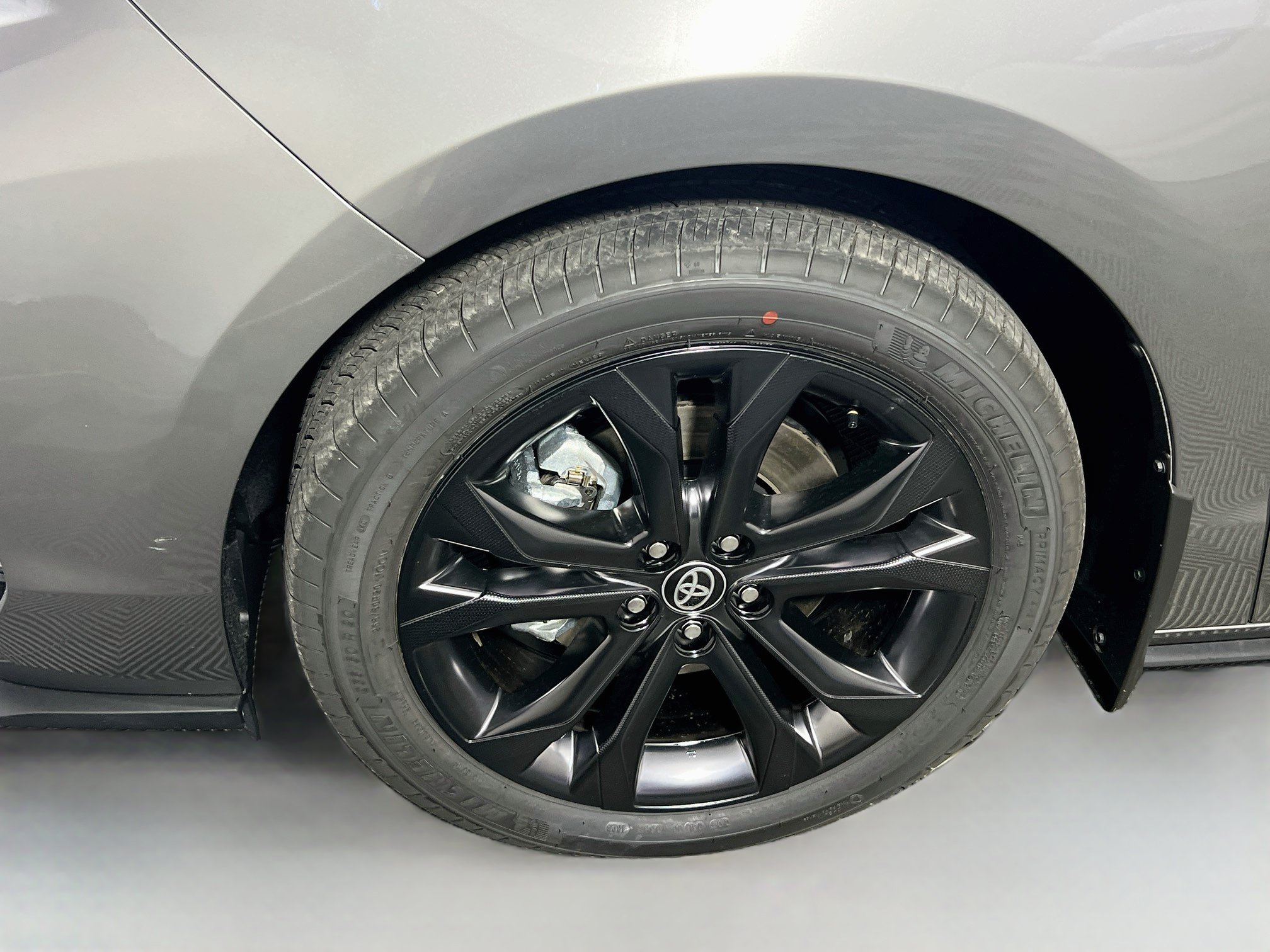 New 2026 Toyota Sienna XSE FWD image 13