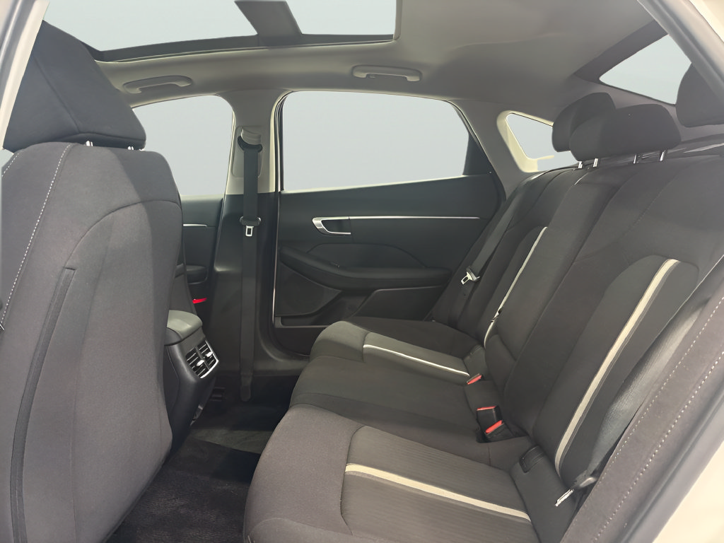 Used 2022 Hyundai Sonata SEL w/ Convenience Package FWD image 15