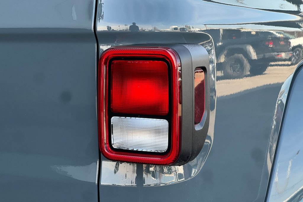 New 2026 Jeep Gladiator Sport AWD/4WD image 25