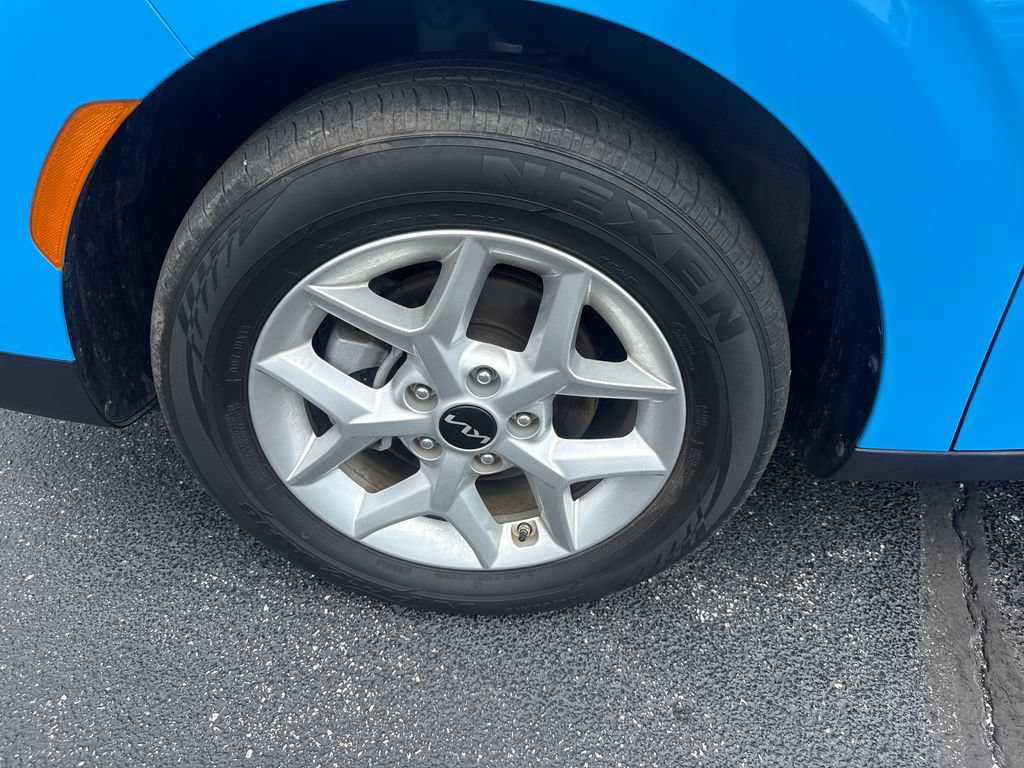 Used 2025 Kia Soul S FWD image 20