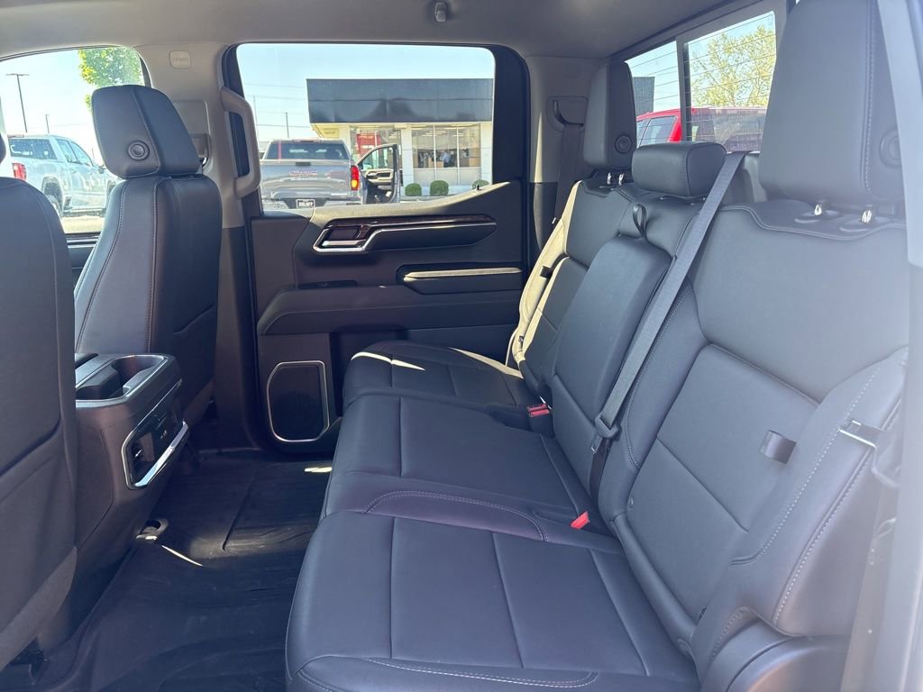 Used 2023 GMC Sierra 1500 Elevation w/ Elevation Premium Package AWD/4WD image 13