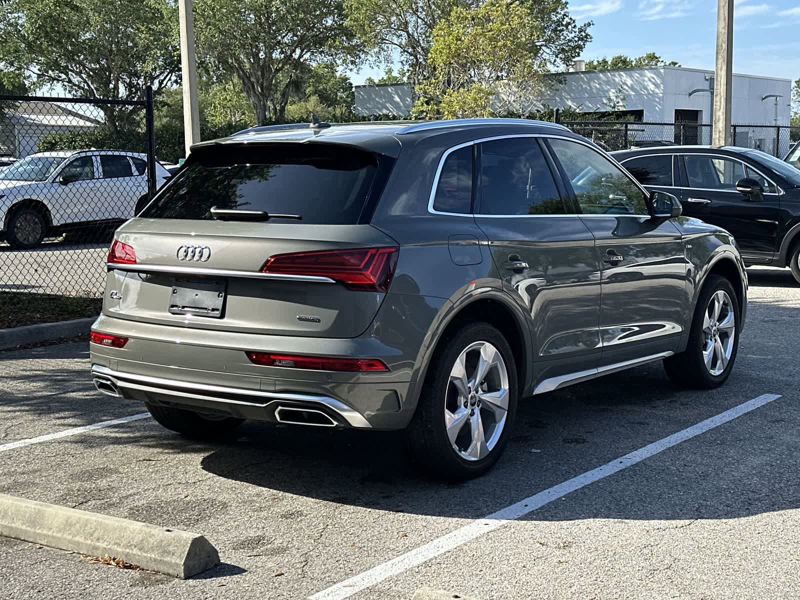 Used 2023 Audi Q5 2.0T Premium Plus w/ Premium Plus Package AWD/4WD image 8