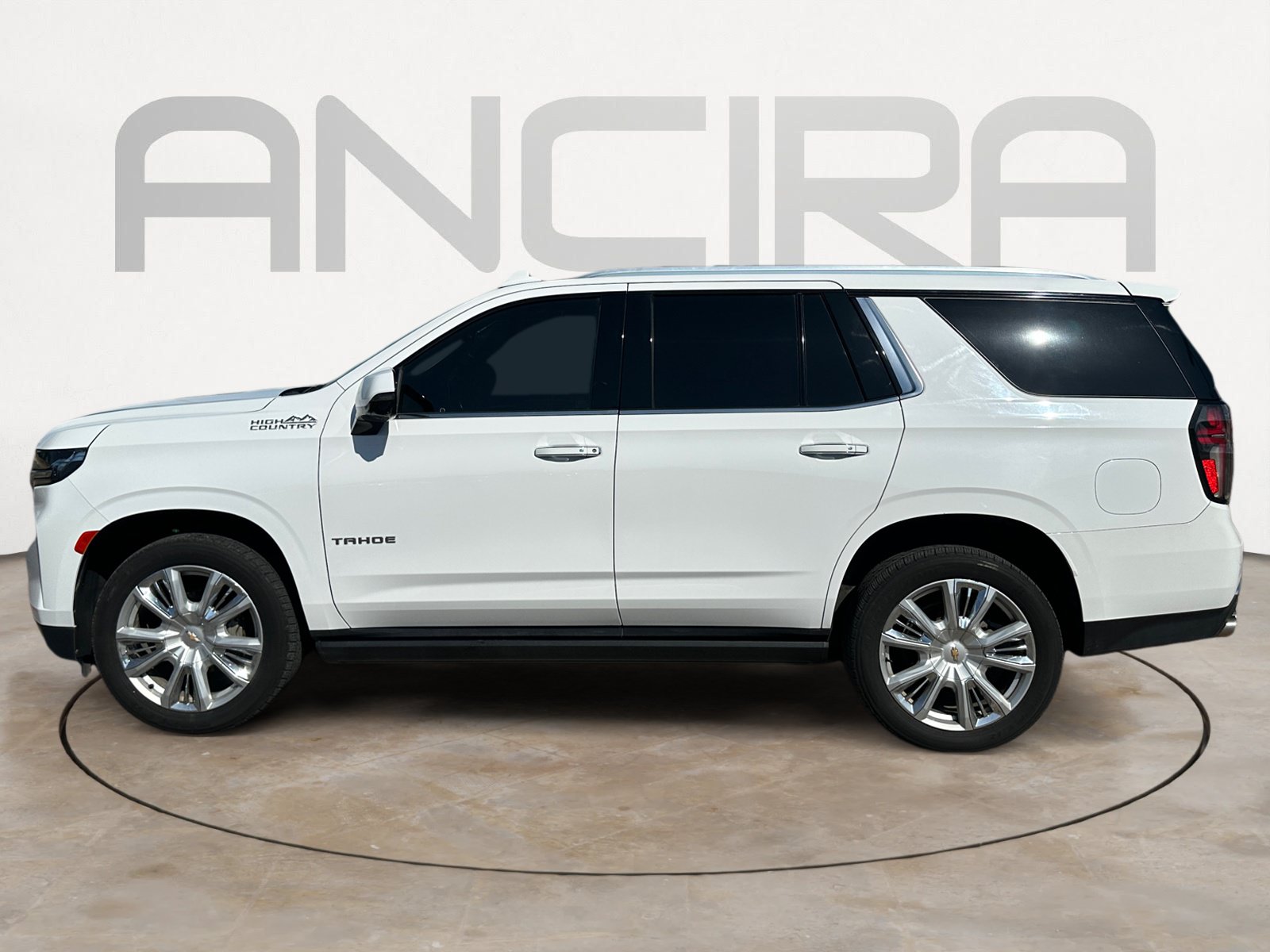 Used 2021 Chevrolet Tahoe High Country w/ Premium Package RWD image 7