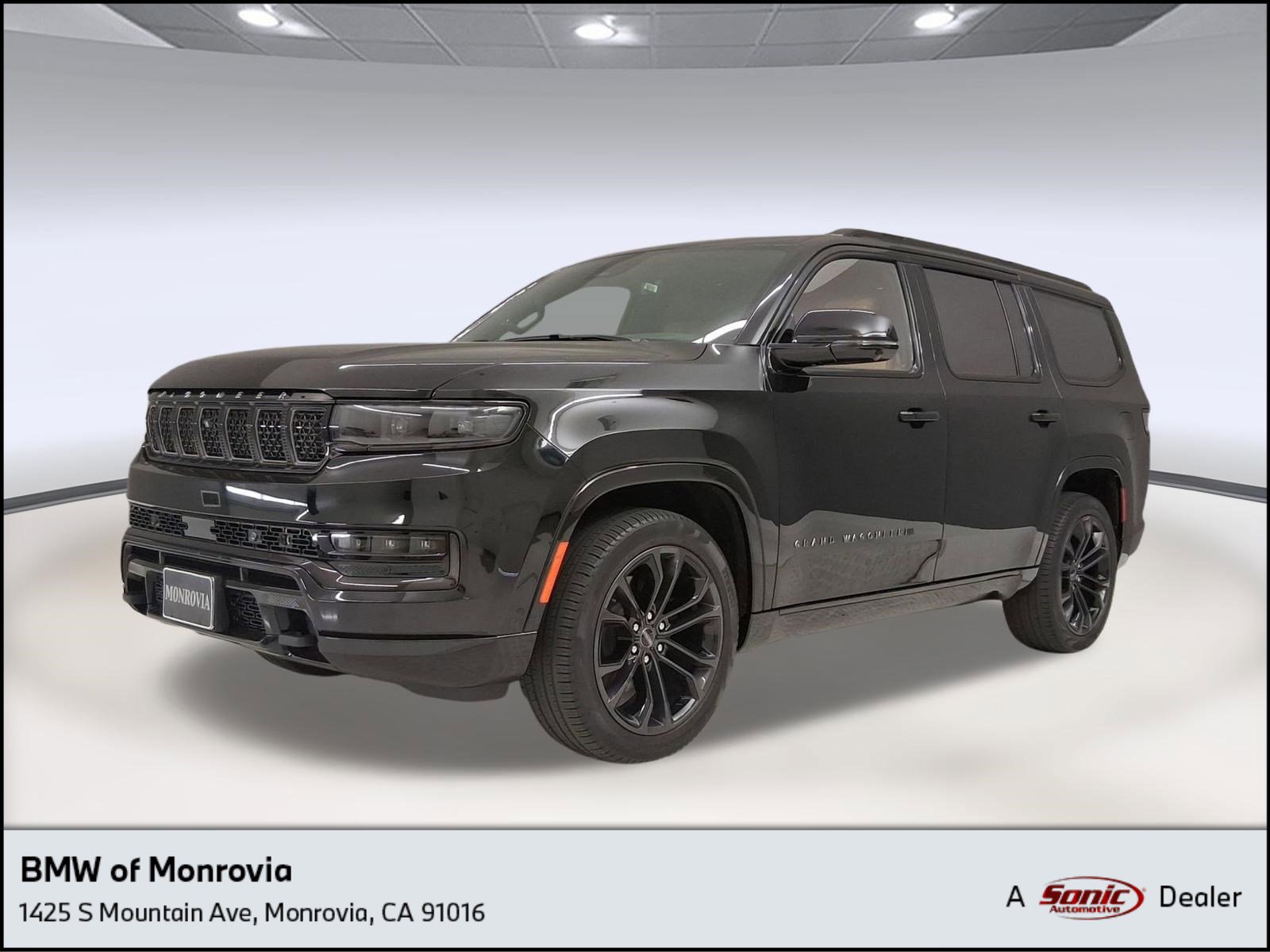 Used 2023 Jeep Grand Wagoneer Series III w/ Rear Seat Video Group 1