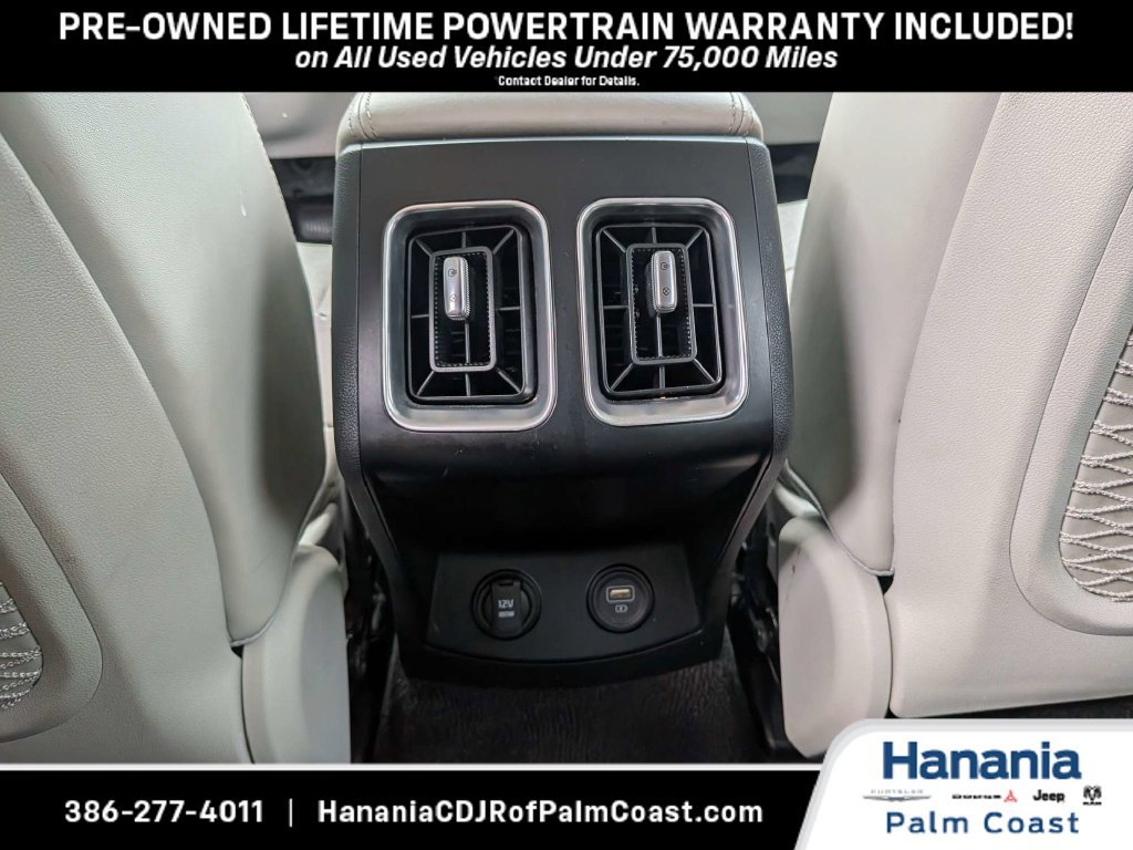 Used 2023 Kia Sorento EX w/ Panoramic Sunroof Package FWD image 16