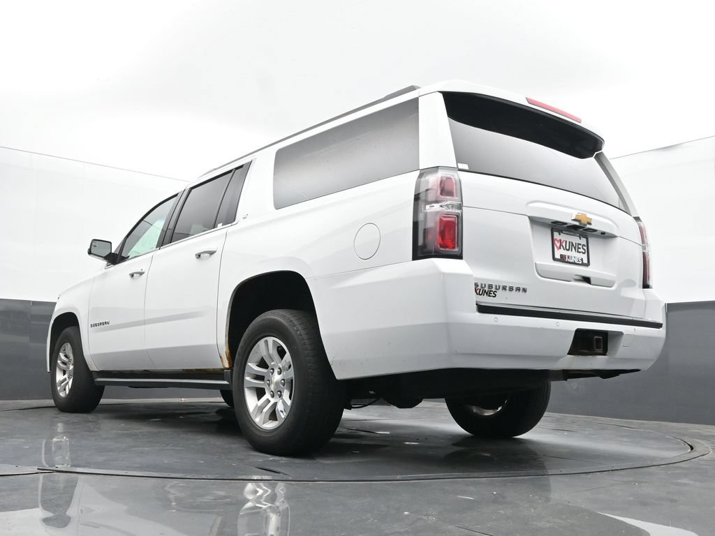 Used 2017 Chevrolet Suburban LT AWD/4WD image 29