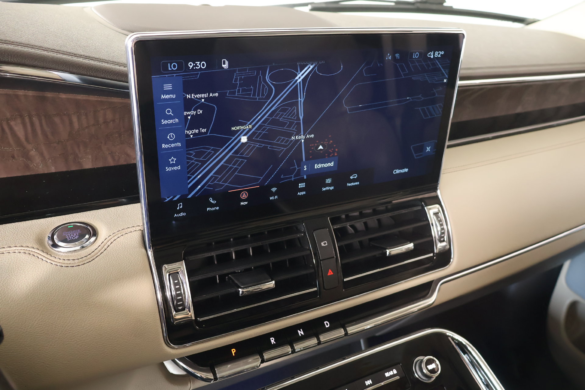Used 2023 Lincoln Navigator Reserve AWD/4WD image 7