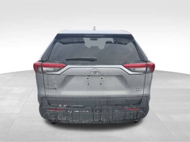 Used 2024 Toyota RAV4 LE image 4