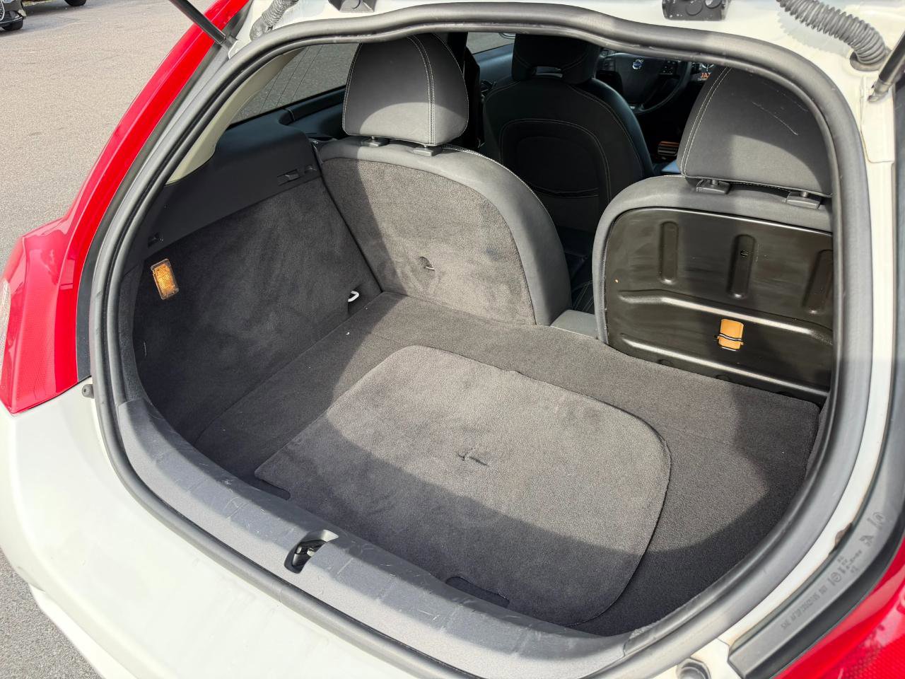 Used 2011 Volvo C30 T5 R-Design FWD image 35
