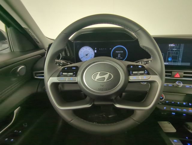 New 2026 Hyundai Elantra Limited FWD image 25