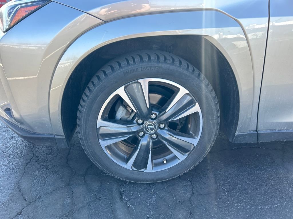 Used 2022 Lexus UX 250h 250h Base w/ Premium Package image 29