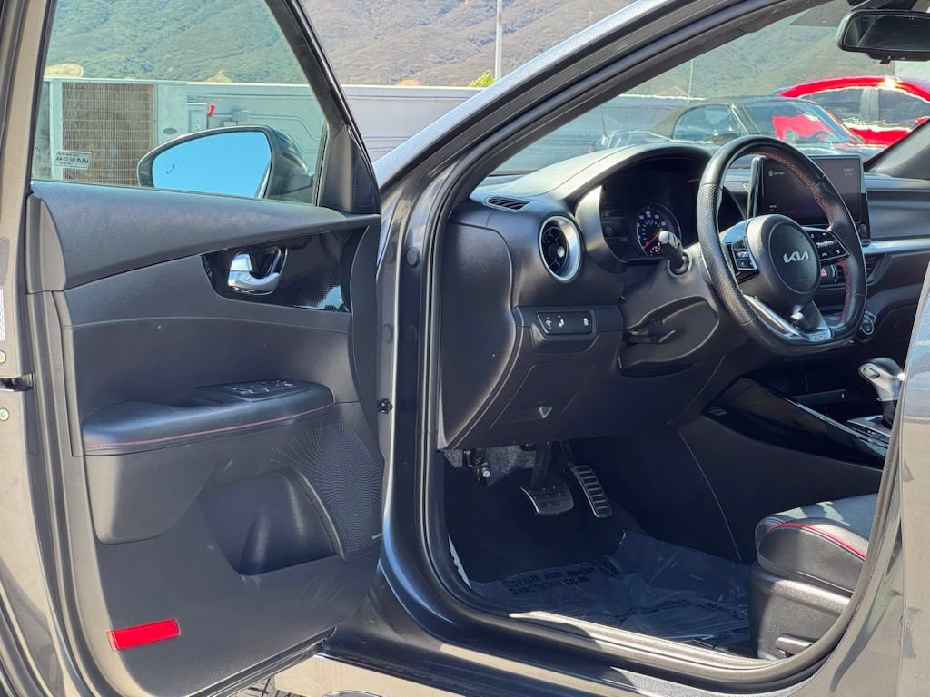 Used 2022 Kia Forte GT w/ GT2 Package FWD image 7