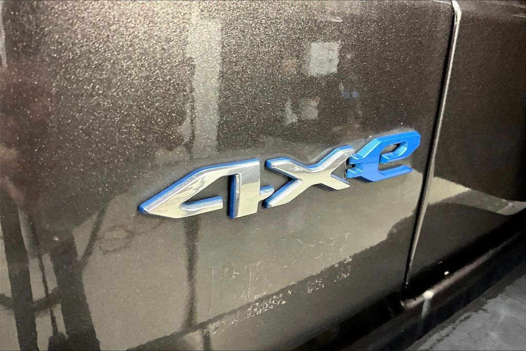 Used 2021 Jeep Wrangler Unlimited Sahara w/ Cold Weather Group image 24