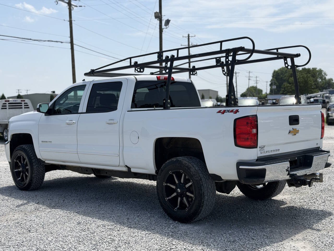 Used 2018 Chevrolet Silverado 2500 LT AWD/4WD image 4
